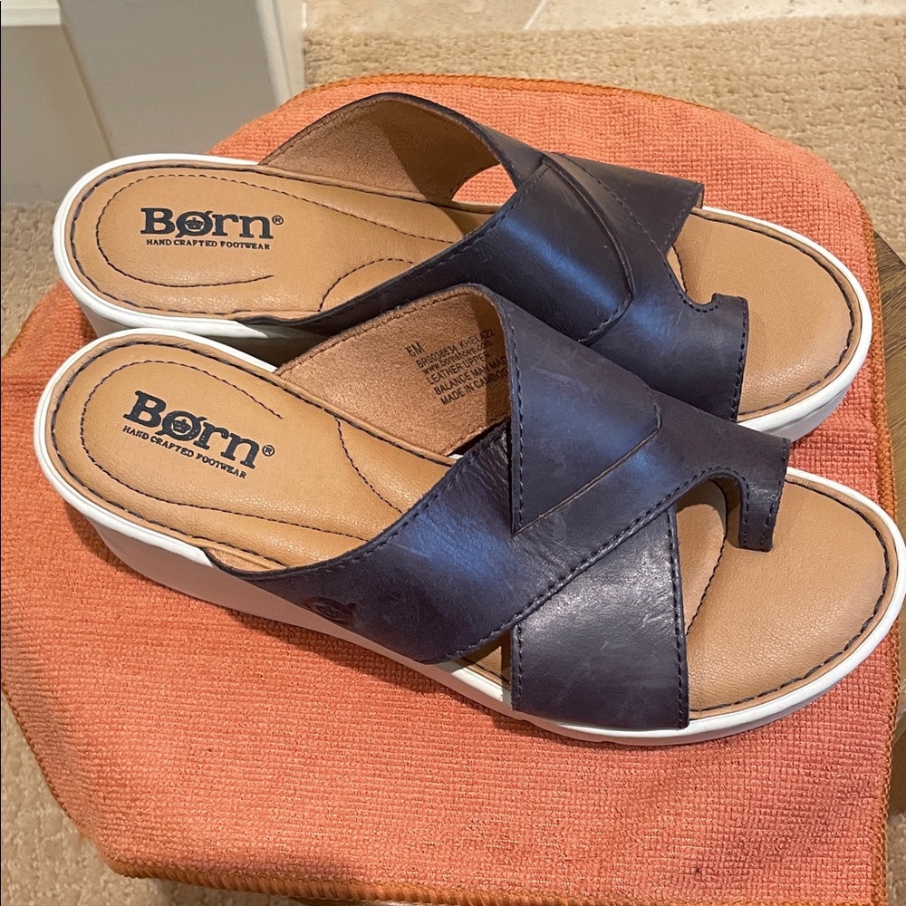 Born Women's Dark Blue Leather Sandals